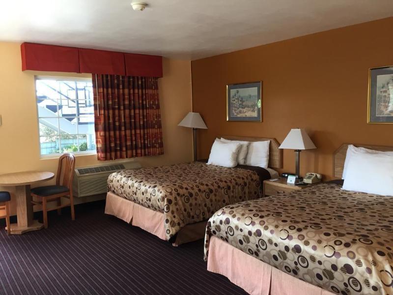 University Inn At San Luis Obispo Bagian luar foto