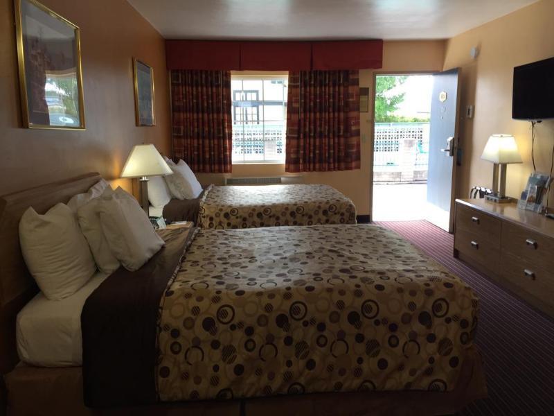 University Inn At San Luis Obispo Bagian luar foto