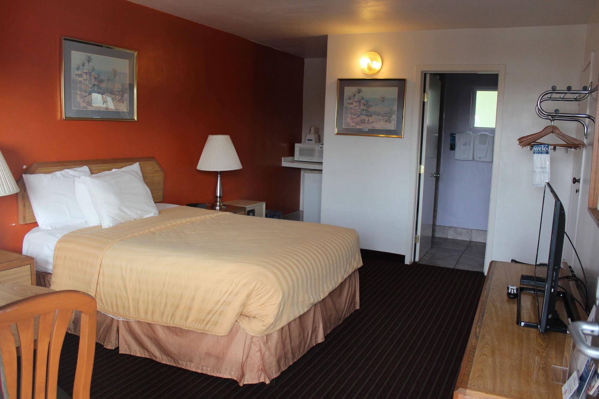 University Inn At San Luis Obispo Bagian luar foto