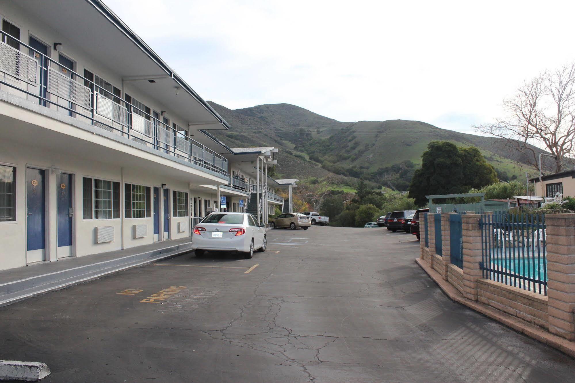 University Inn At San Luis Obispo Bagian luar foto