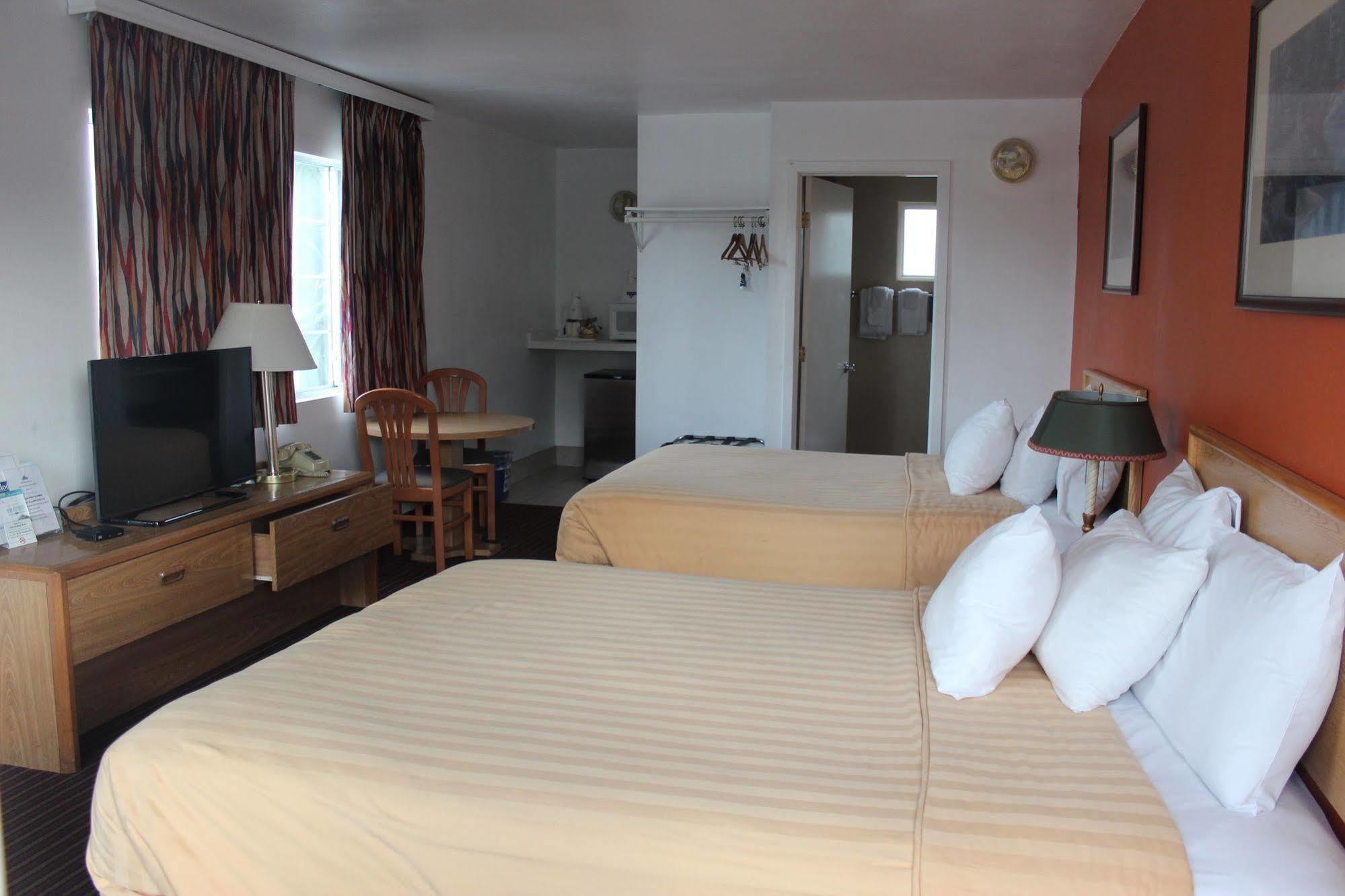 University Inn At San Luis Obispo Bagian luar foto