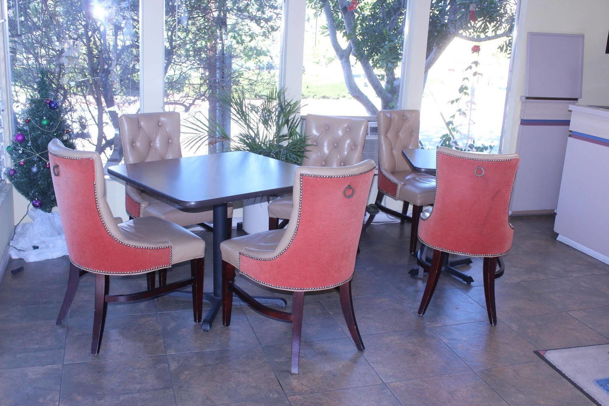 University Inn At San Luis Obispo Bagian luar foto